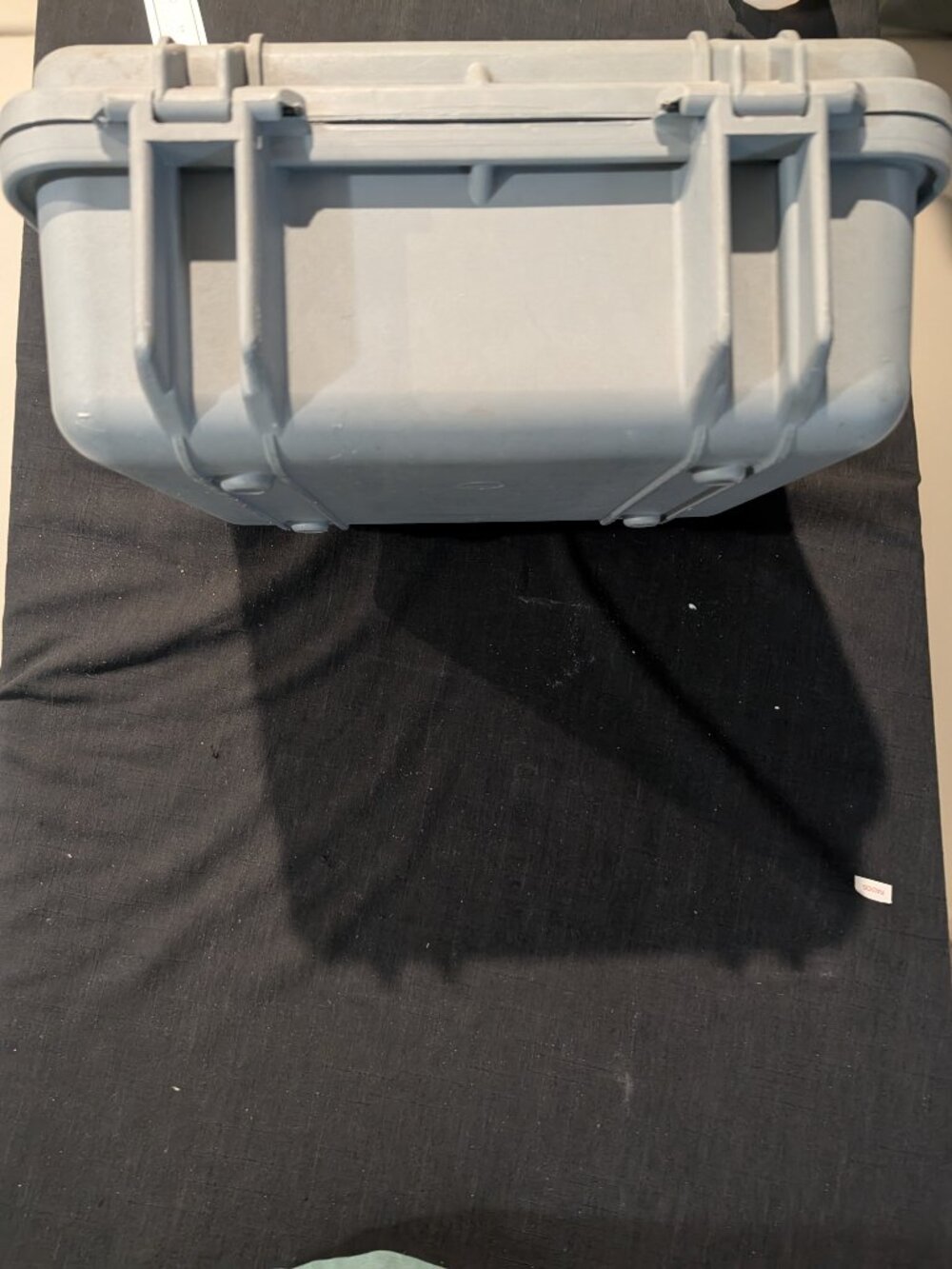 Pelican 1400NF Case (Silver) - Picture 9 of 15